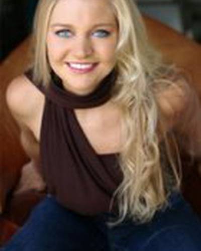 Кэрри Дэниэл фото