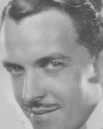 Кэннет МакКенна фото