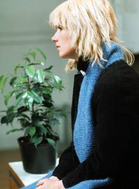 Кадр Иона, которому будет 25 лет в 2000 году