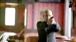 Кадр из фильма "Убей меня" - 2