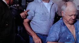 Кадр из фильма "Принцип домино" - 2