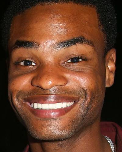 Эндрю Бэчелор фото