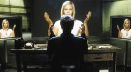 Кадр из фильма "Симона" - 2