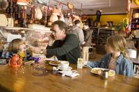 Кадр Я не знаю, как она делает это