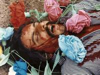 Кадр Дракон зла против святого воителя