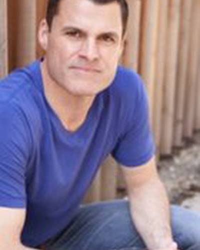 Джон МакДональд фото