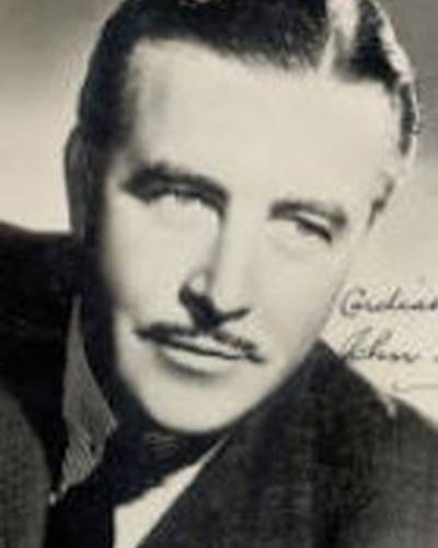 Джон Боулс фото