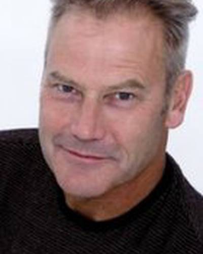 Christopher Bunworth фото