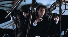 Кадр из фильма "Молодой Шерлок Холмс" - 1