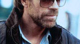 Кадр из фильма "Герой и Ужас" - 1