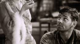 Кадр из фильма "Красная пыль" - 2