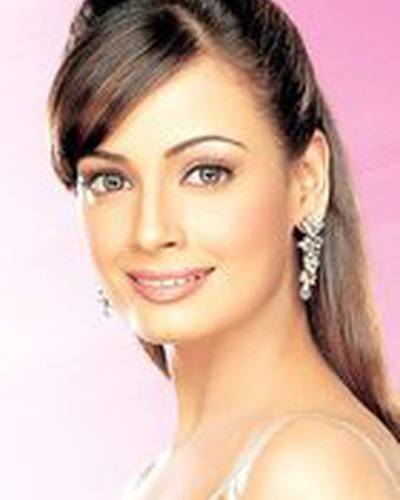 Дия Мирза фото