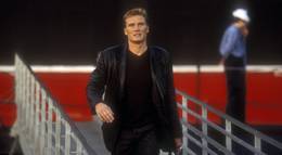 Кадр из фильма "Универсальный агент" - 2