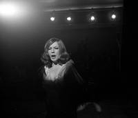 Кадр Любовь между каплями дождя