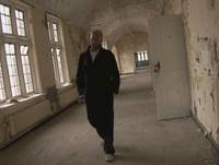 Кадр Тюрьма обреченных