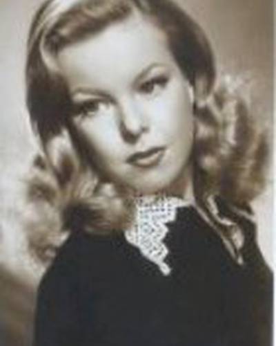 Сесиль Обри фото