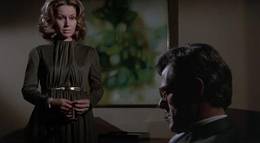 Кадр из фильма "Коломбо: Смерть протягивает руку" - 2