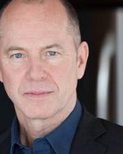 Стюарт Арнотт фото