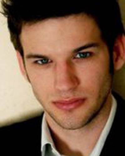 Брэндон Стивенсон фото