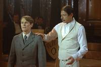 Кадр Воскрешенный Адам