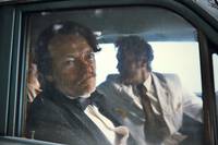 Кадр Мужчины и куры