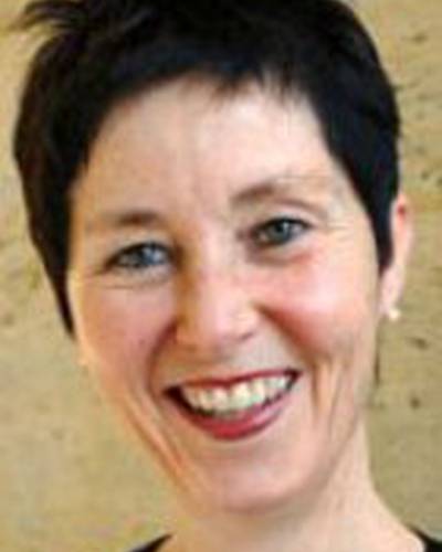 Лора Хэррингтон фото