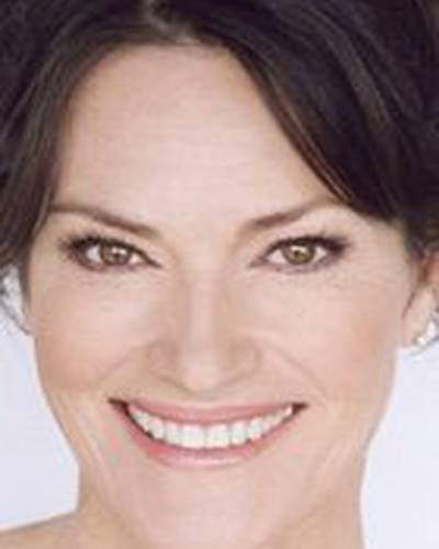 Челси Филд фото