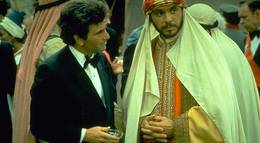 Кадр из фильма "Коломбо: Восток – дело тонкое" - 1