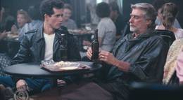 Кадр из фильма "Парень с небес" - 1