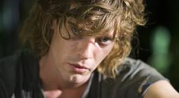 Кадр из фильма "Убежище" - 1