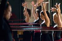 Кадр Люби и танцуй