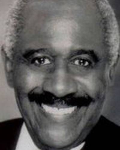 Роберт Дукуй фото