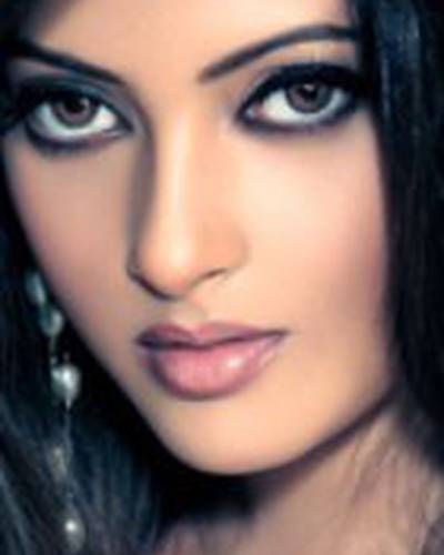 Рия Сен фото