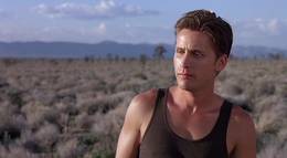 Кадр из фильма "Уиздом" - 2