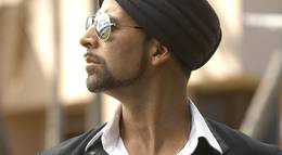 Кадр из фильма "Король Сингх" - 1