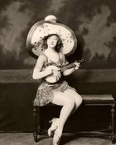 Ада Мэй фото