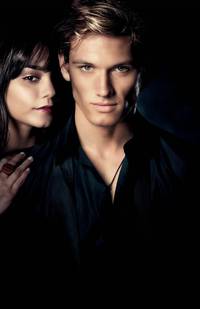 Постер Страшно красив