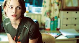 Кадр из фильма "Играй, как Бекхэм" - 1