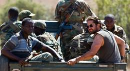 Кадр из фильма "Проповедник с пулеметом" - 1