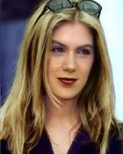 Эсме Элиот фото