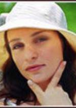 Ханде Дане фото