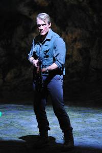 Кадр Легенды: Гробница дракона