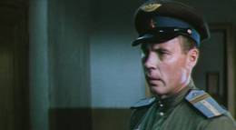 Кадр из фильма "Старшина" - 1