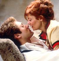 Кадр Белый дворец