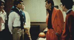 Кадр из фильма "Как закончить школу" - 1