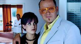 Кадр из фильма "Никто кроме тебя" - 1