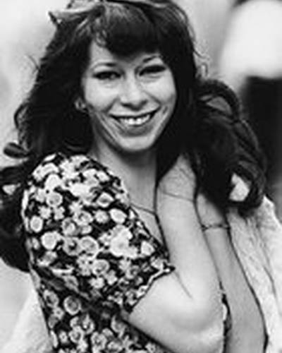 Элизабет Эстенсен фото