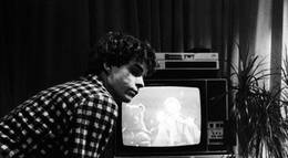 Кадр из фильма "Парень встречает девушку" - 2