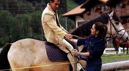 Кадр из фильма "Чужой ребенок" - 2