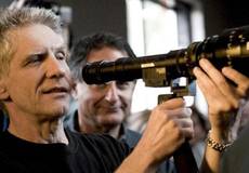 Кроненберг будет изучать черные дыры